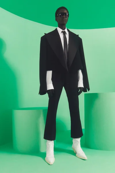 Look 10